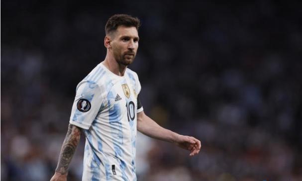 JOJO：迪查诺——为基友挡刀的绝佳辅助！